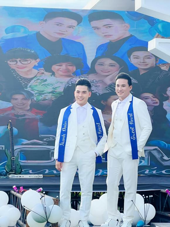 Hà Trí Quang và nửa kia mừng tân gia biệt thự siêu hoành tráng, dàn sao nô nức chúc mừng-2