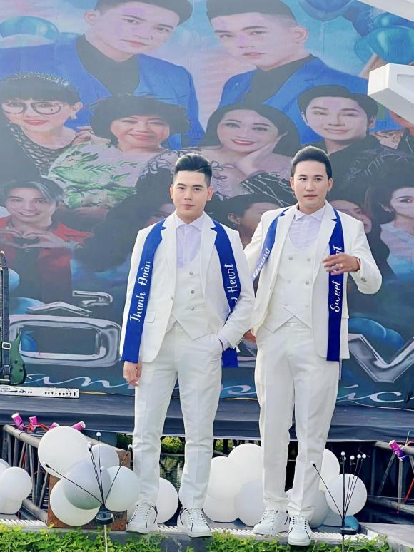 Hà Trí Quang và nửa kia mừng tân gia biệt thự siêu hoành tráng, dàn sao nô nức chúc mừng-3