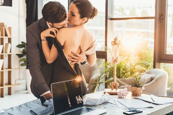 Hầu hết những cuộc ngoại tình của phụ nữ tuổi trung niên đều do những nguyên nhân này, thật đáng buồn!-1