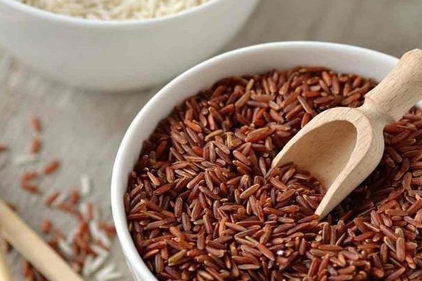 Nhiều người vô tư ăn gạo lứt để giảm cân mà hoàn toàn không biết đến những tác hại đáng sợ này-1