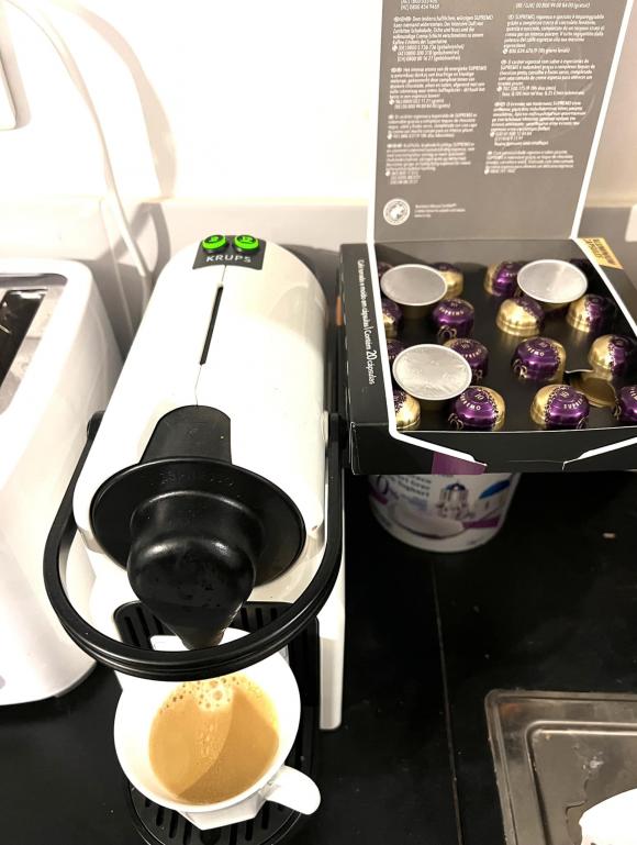 Thăm căn hộ của Quang Hải ở Pháp, có gì mà quản lý phải nổi da gà?-3