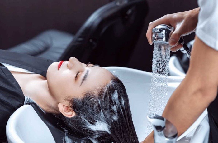 Gội đầu trong thời gian ở cữ có gây đau nửa đầu? Sự thật mà bà mẹ sau sinh nào cũng cần biết-3