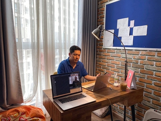 Ngắm trọn tổ ấm của nam đạo diễn cấm cửa vợ không được dao kéo-10