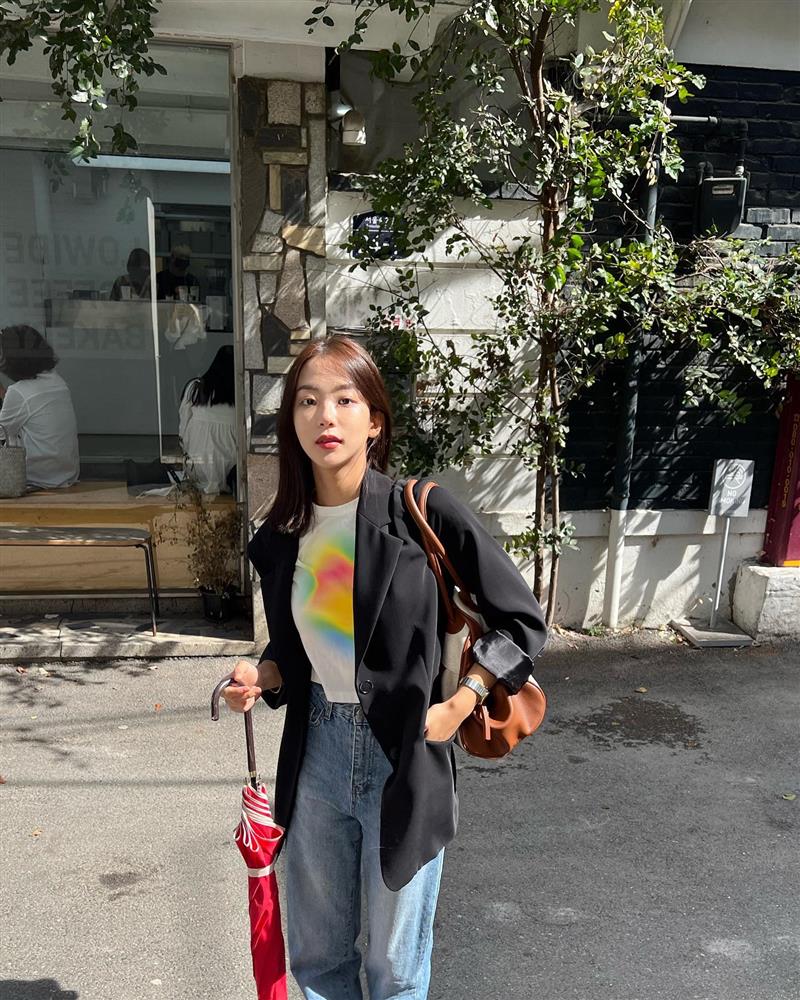 9 cách tái chế đồ hè thành đồ thu của phụ nữ Hàn-1