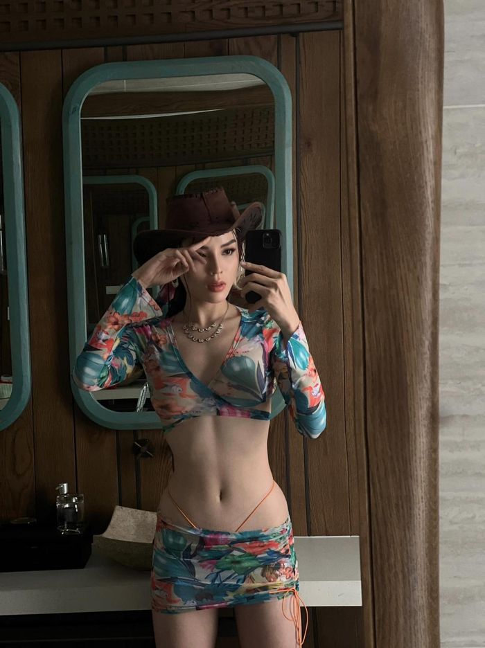 Hoa hậu Nguyễn Cao Kỳ Duyên lại gây sốt với bikini-10
