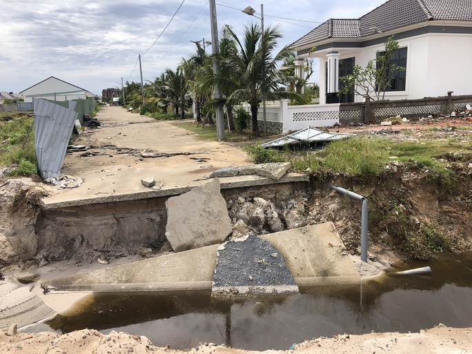 NÓNG: Tiến hành tháo dỡ 79 biệt thự vô chủ ở Phú Quốc-3