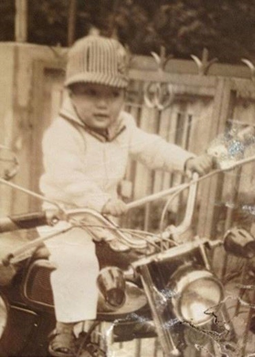 Đàm Vĩnh Hưng ngày bé và con ruột giống nhau như đúc-7