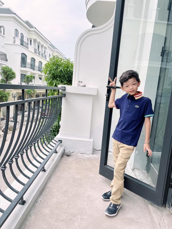 Vợ chồng Mạc Hồng Quân - Kỳ Hân vui mừng nhận nhà mới sau khi rao bán biệt thự chưa lâu-3