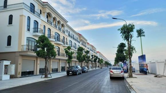 Vợ chồng Mạc Hồng Quân - Kỳ Hân vui mừng nhận nhà mới sau khi rao bán biệt thự chưa lâu-7