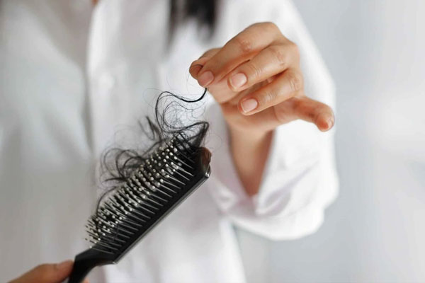 Bác sĩ tiết lộ thực phẩm giúp ngăn rụng tóc, giá rất rẻ và hầu như nhà ai cũng có sẵn trong tủ lạnh-4