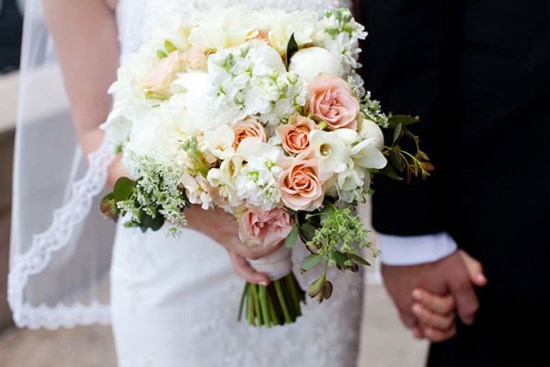 Chồng bí mật cưới nhân tình, vợ kéo 3 con đến 