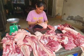 Giá thịt heo ngoài chợ bắt đầu giảm sâu
