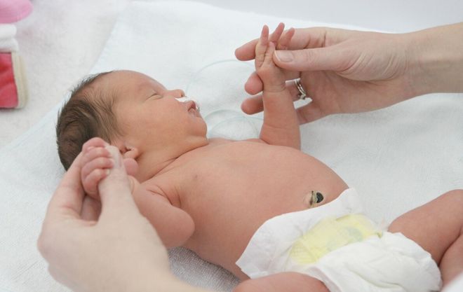 Nguyên tắc 3-3-4 khi chăm sóc trẻ sơ sinh, bố mẹ yêu con nhất định nên ghi nhớ-7