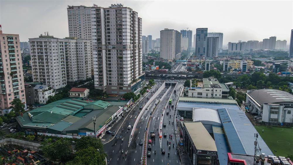 Cận cảnh hầm chui Lê Văn Lương trị giá gần 700 tỷ trước giờ thông xe-1