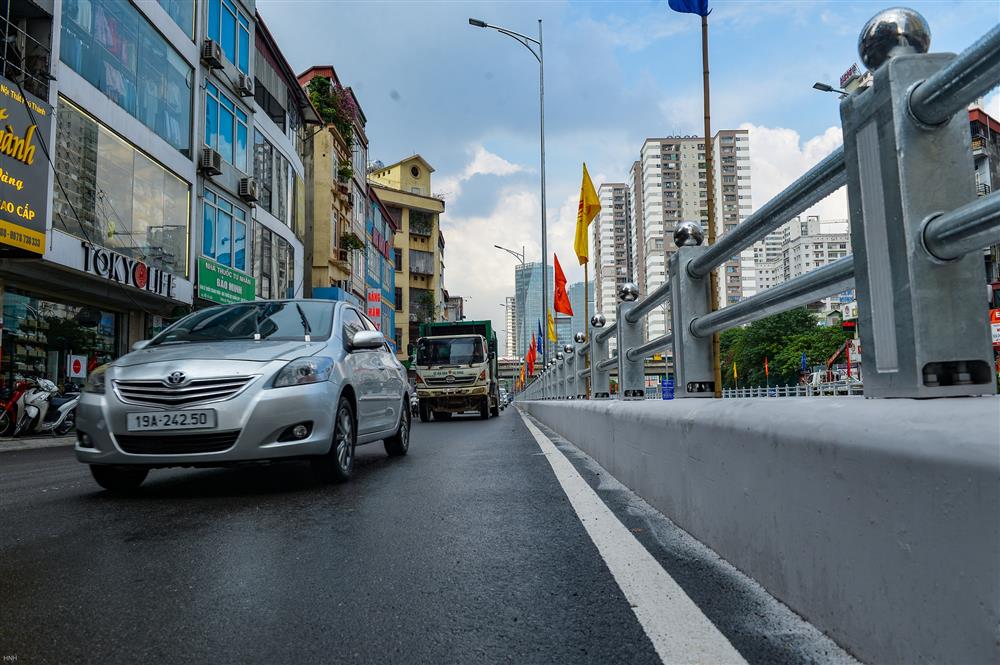 Cận cảnh hầm chui Lê Văn Lương trị giá gần 700 tỷ trước giờ thông xe-13