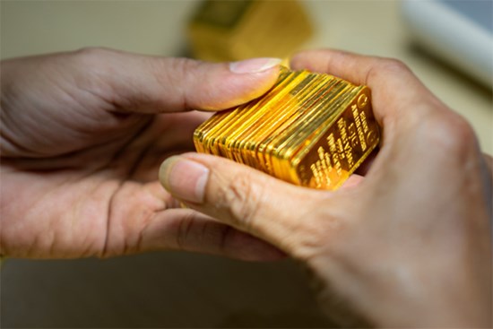 Giá vàng hôm nay 5/10: Lên đỉnh 3 tuần, vàng trên đà tăng mạnh