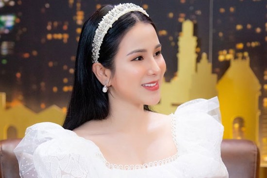 Diệp Lâm Anh 'không thở nổi' khi đối mặt với tiểu tam
