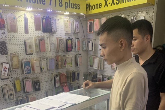 Sáng vào tiệm vàng nhờ đi vệ sinh, tối đột nhập cuỗm tài sản