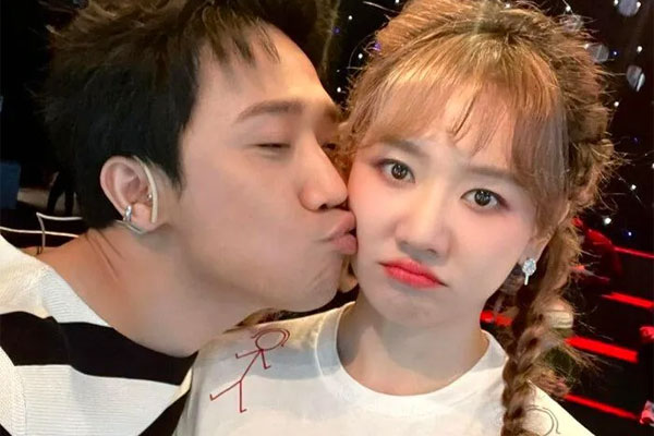 Hari Won khoe khả năng vũ đạo ấn tượng cùng nam idol điển trai-1