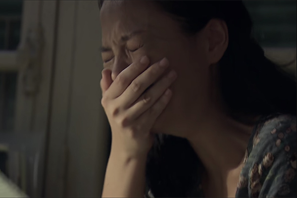 Đến trường đón con, vô tình gặp chồng cũ mà tôi xót xa-1