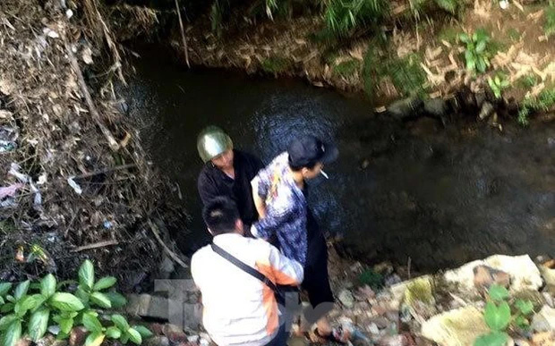 Xin đi nhờ rồi bất ngờ đâm nam sinh, cướp xe máy-1