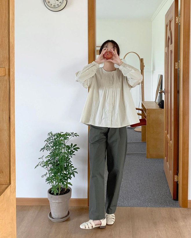 Đây là những món đồ có thể diện từ Hè sang Thu, giúp chị em tiết kiệm tiền hiệu quả-8