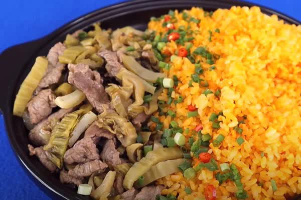 Cơm rang chuẩn vị như nhà hàng trên phố cổ Hà Nội, bạn đã biết cách chế biến?-1