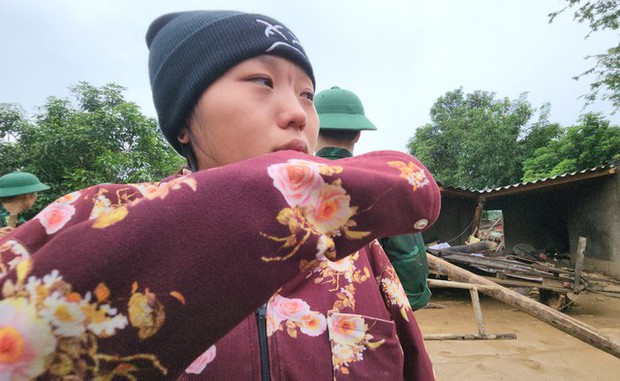 Thắt lòng cảnh mất con, cào bùn đất tìm tài sản bị lũ cuốn trôi ở Nghệ An: Cần lắm sự chia sẻ của cộng đồng-6