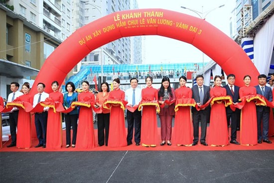 Hà Nội khánh thành hầm chui tại nút giao Lê Văn Lương - Vành đai 3