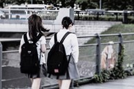 Nhật Bản: Thầy giáo tát sái quai hàm nữ sinh cấp 2 chỉ vì quên mang áo thể thao