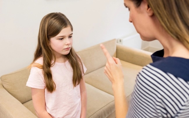 4 hành vi xấu của trẻ cần phải nghiêm khắc dạy bảo-1