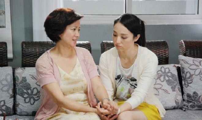 Mẹ chồng hứa tạo bất ngờ trong đám cưới, khi biết đó là gì tôi cởi váy cưới rời đi-1