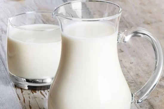 Sữa tươi hết hạn chớ vội vứt đi, tận dụng làm được cả khối việc