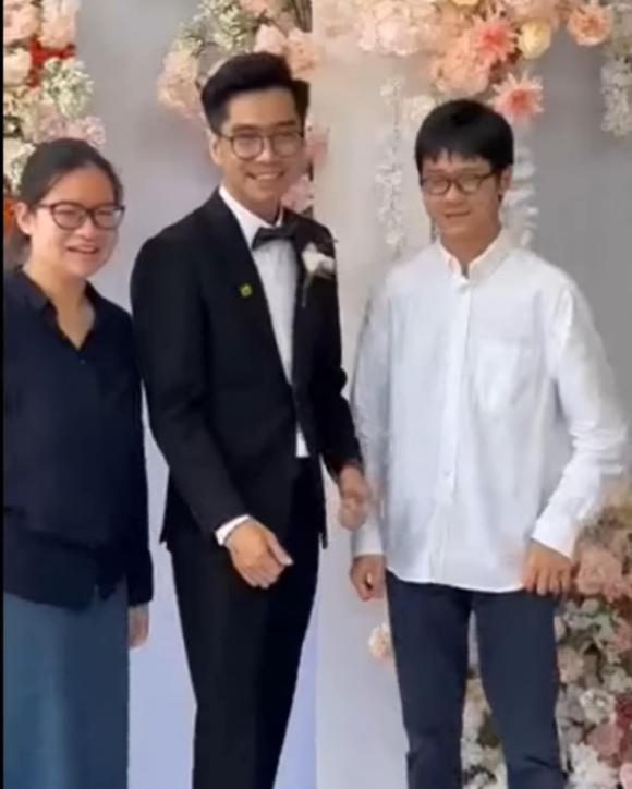 Ảnh cưới hỏi đầu tiên streamer Pew Pew và vợ Hồng Nhật-3
