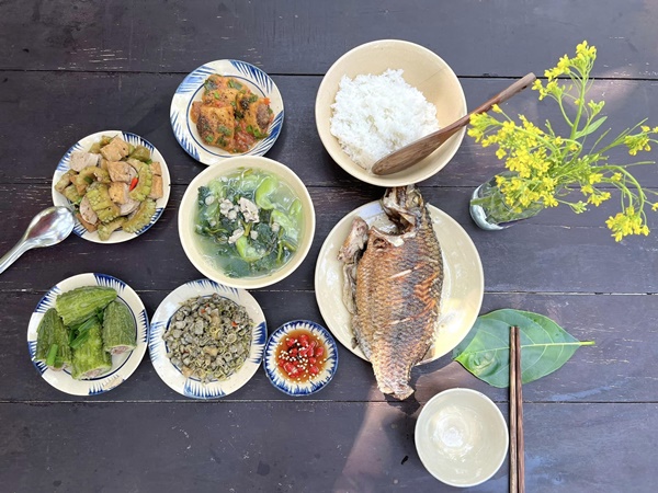 Mâm cơm đậm chất miền Tây của chàng trai yêu bếp bỏ phố về quê, được chị em chấm điểm 10 vì quá xuất sắc-11