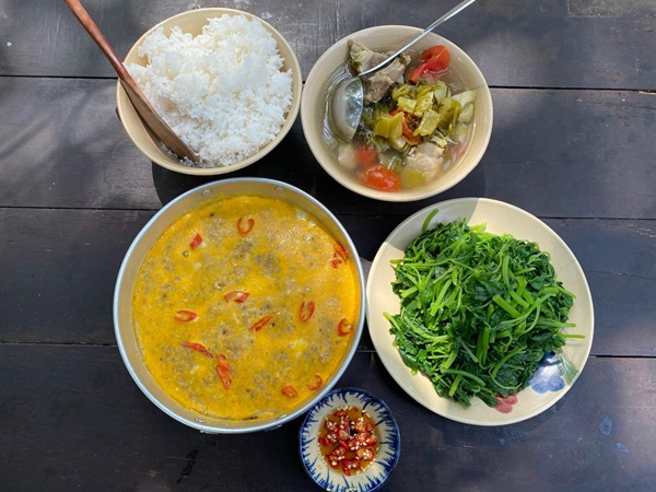 Mâm cơm đậm chất miền Tây của chàng trai yêu bếp bỏ phố về quê, được chị em chấm&nbsp;điểm 10 vì quá xuất sắc-13