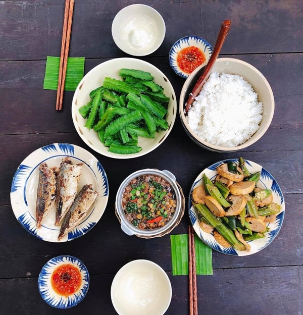 Mâm cơm đậm chất miền Tây của chàng trai yêu bếp bỏ phố về quê, được chị em chấm điểm 10 vì quá xuất sắc-14