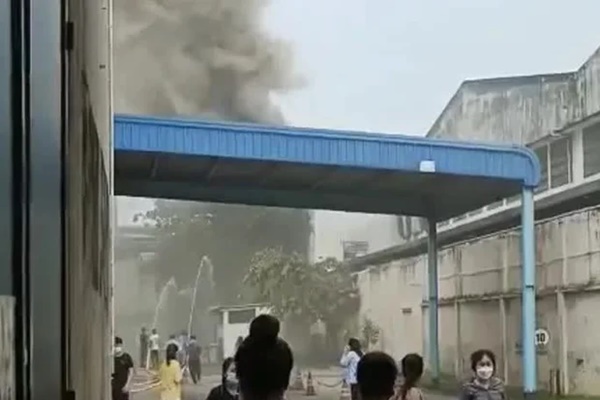 Đâm chết đồng nghiệp vì bị nhắc nhở dùng điện thoại trong giờ làm việc-2