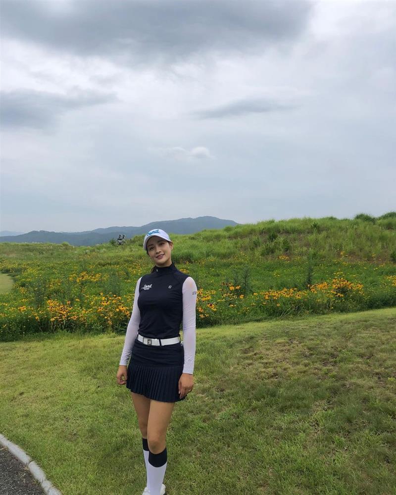 Thời trang sân golf đẹp mãn nhãn của tình tin đồn Bi Rain-8