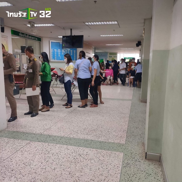 Thái Lan: 200 người xếp hàng hiến máu cứu các nạn nhân khi nhà trẻ bị tấn công, ít nhất 35 người thiệt mạng-4