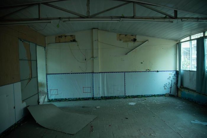 Kỳ lạ ở nơi bốc thăm suất học mầm non Hà Nội: Trường đang bỏ hoang cho cỏ mọc-8