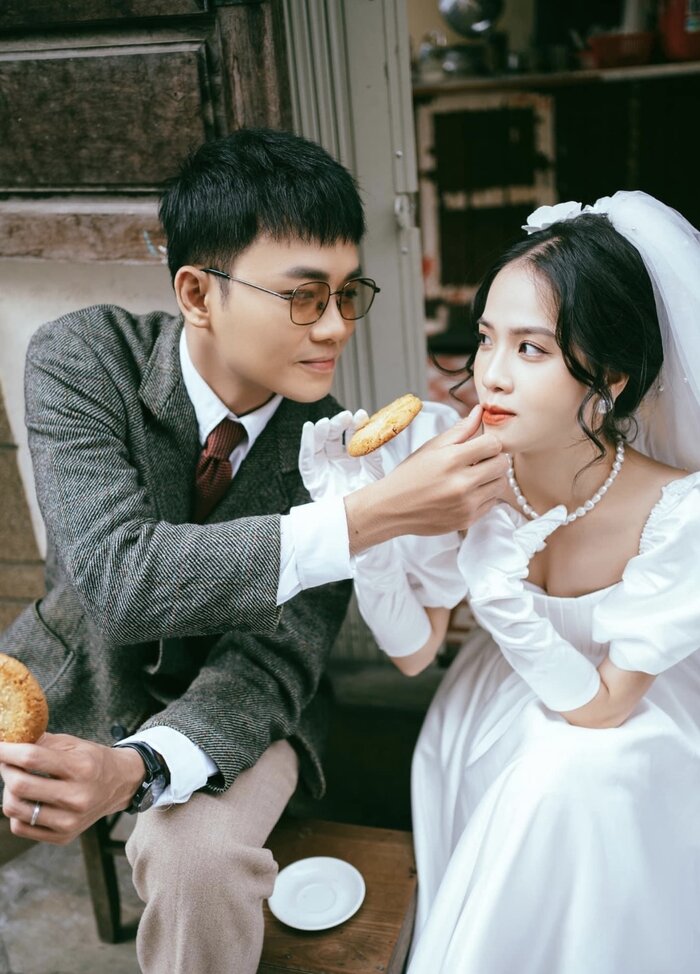 Vừa lên xe hoa, bồ cũ Quang Hải bị gái lạ dằn mặt đòi trả chồng, chuyện gì đây?-1