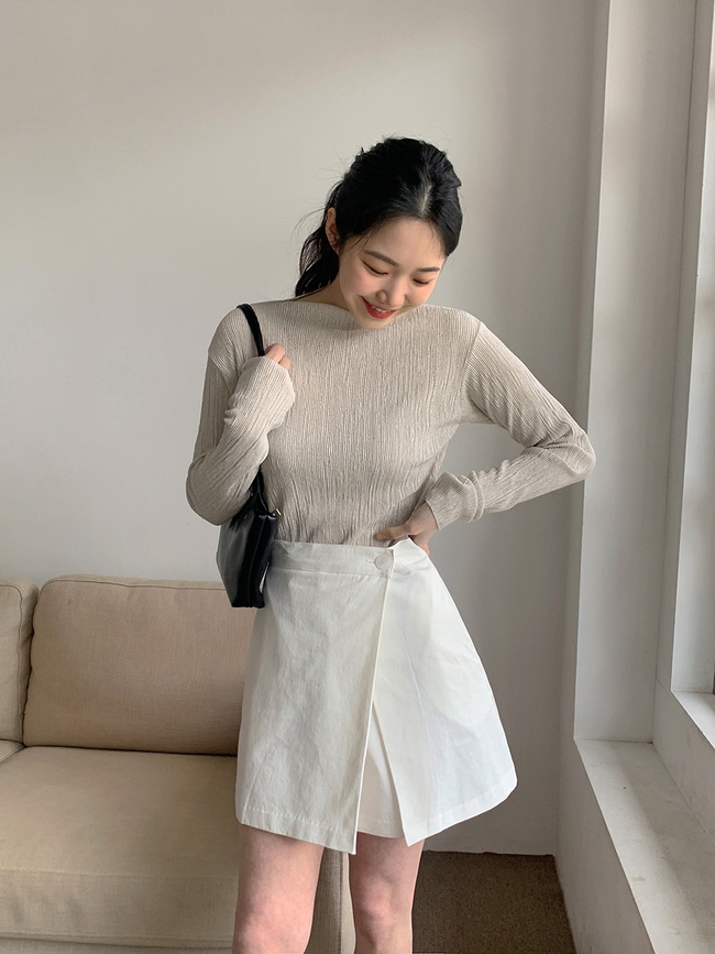 11 cách mặc áo thun mỏng sành điệu từ đi làm đến đi chơi-9