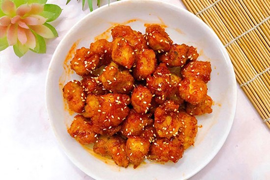 Công thức làm gà sốt cay kiểu Hàn mà các nhà hàng không bao giờ muốn bạn biết!