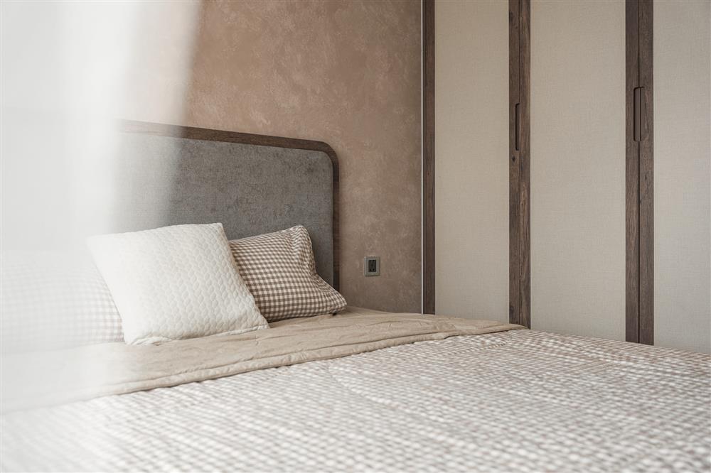 Mạnh tay sửa lại căn hộ còn nguyên vẹn để có phòng khách như ý, nữ gia chủ sở hữu thành quả không thể ấn tượng hơn-12