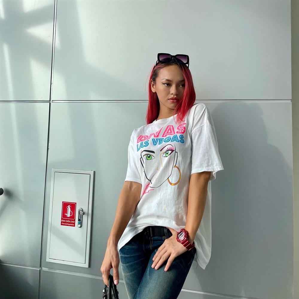 Những lần mặc kín hiếm hoi không nổi loạn của Á hậu 4 Mai Ngô-15