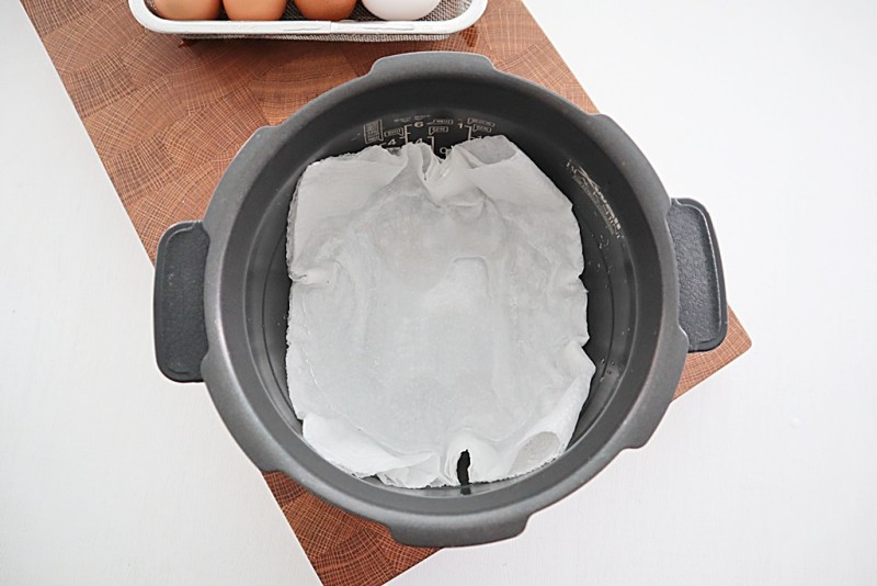 Học người Hàn cách làm trứng nướng muối bằng nồi cơm điện vừa dễ vừa ngon-3