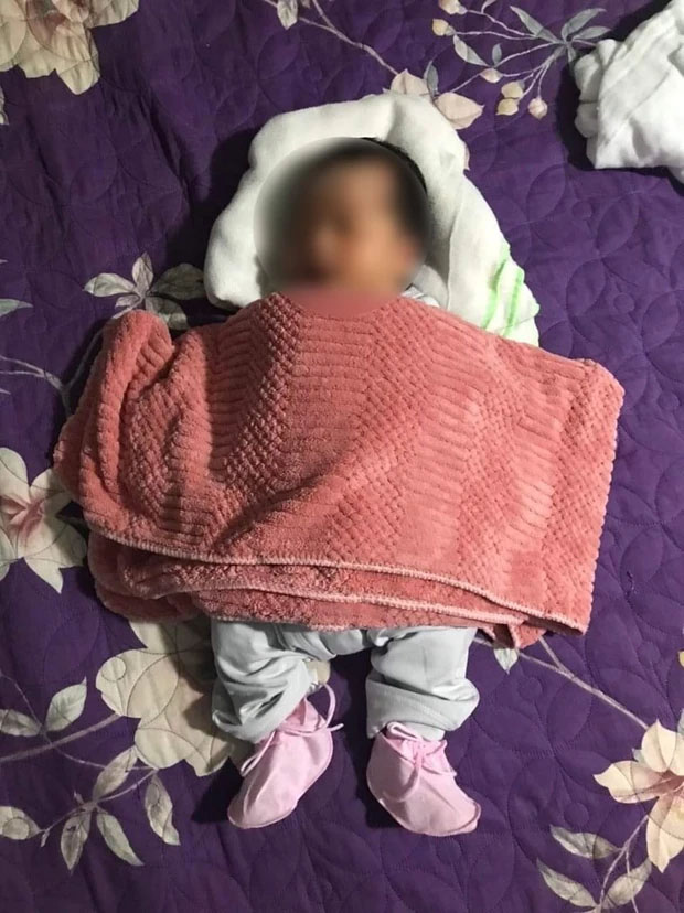 Bé gái 10 ngày tuổi bị bỏ rơi kèm lời nhắn thương tâm của người mẹ-1