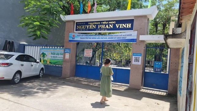 Mới nhất vụ học sinh bị đánh bầm tím ở trường: Hai người mẹ nói... vô lý-3