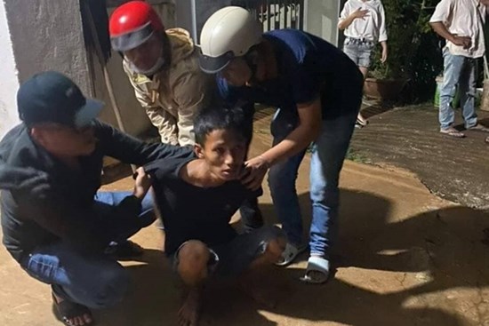 Vừa ra tù được 3 ngày, nam thanh niên dùng dao đâm chết người